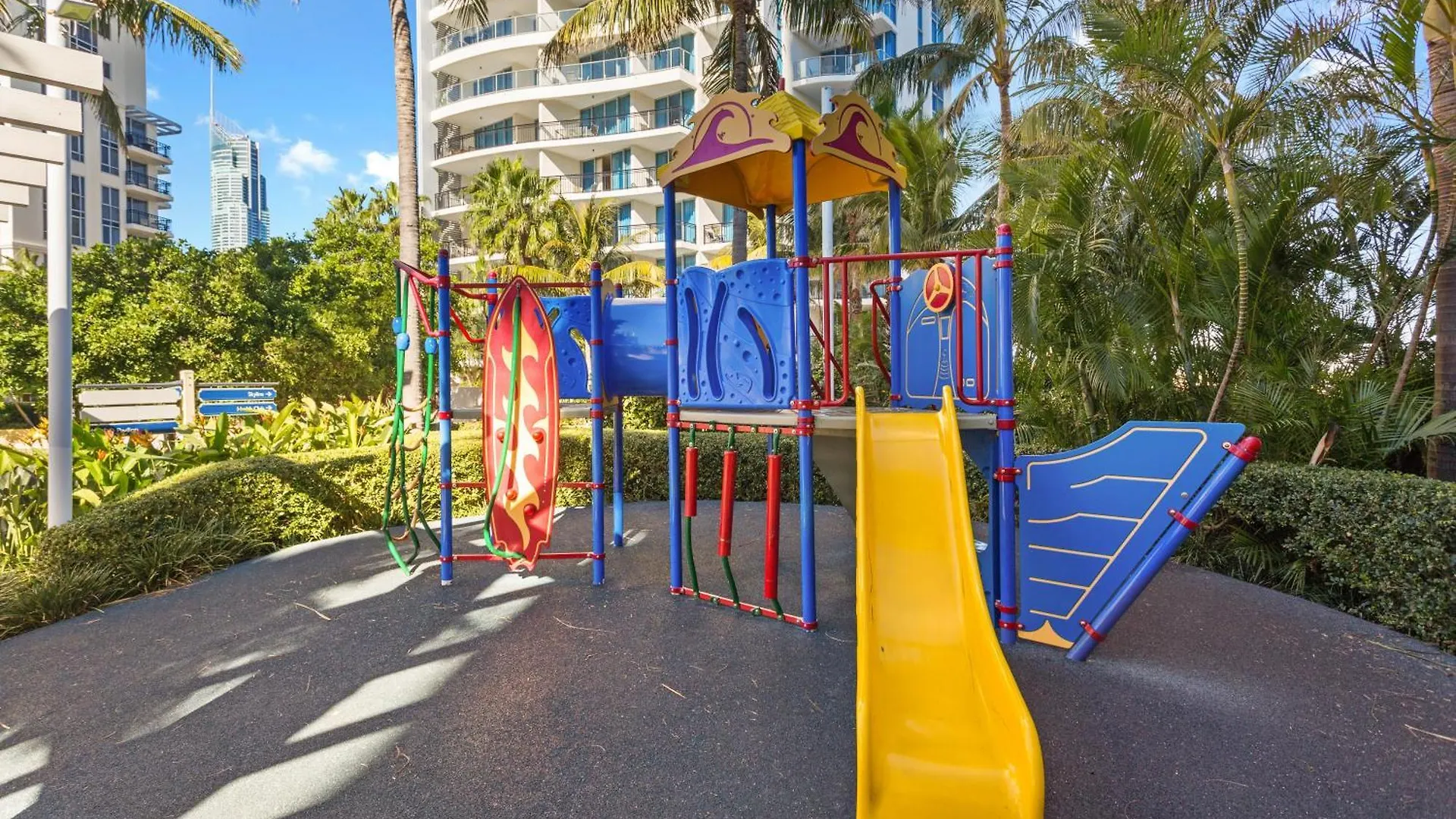 Holiday Holiday Chevron Renaissance Apartments Gold Coast
