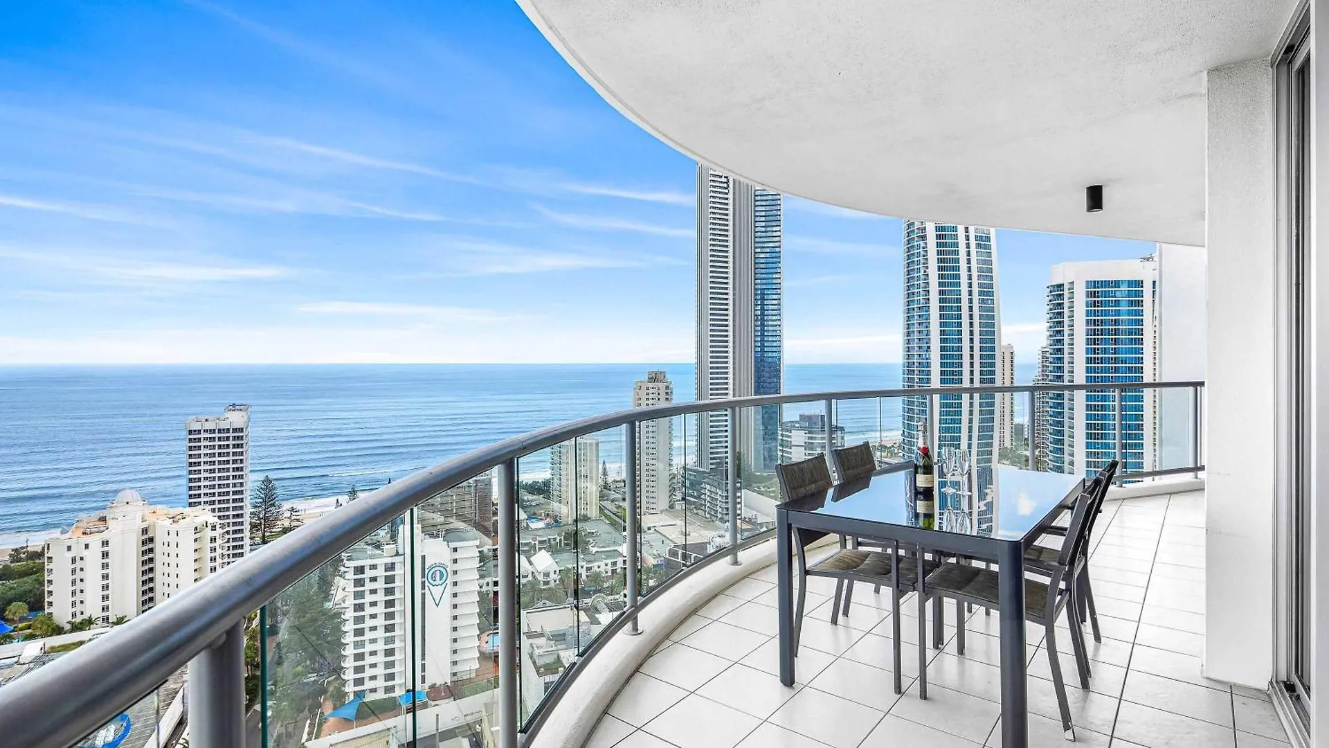 Holiday Holiday Chevron Renaissance Apartments Gold Coast