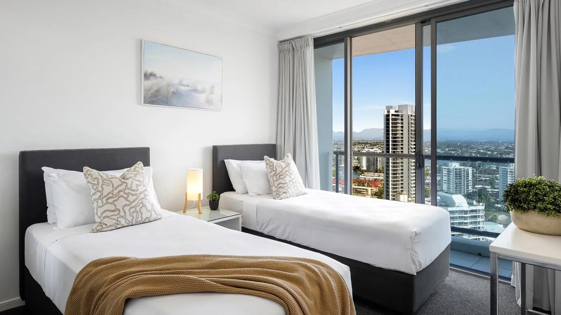 Holiday Holiday Chevron Renaissance Apartments Gold Coast 0*,  Australië
